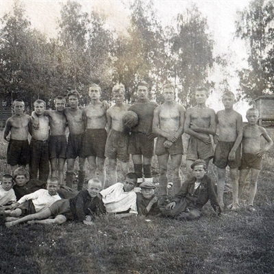 Футбольная команда с. Иваньково 1937г.